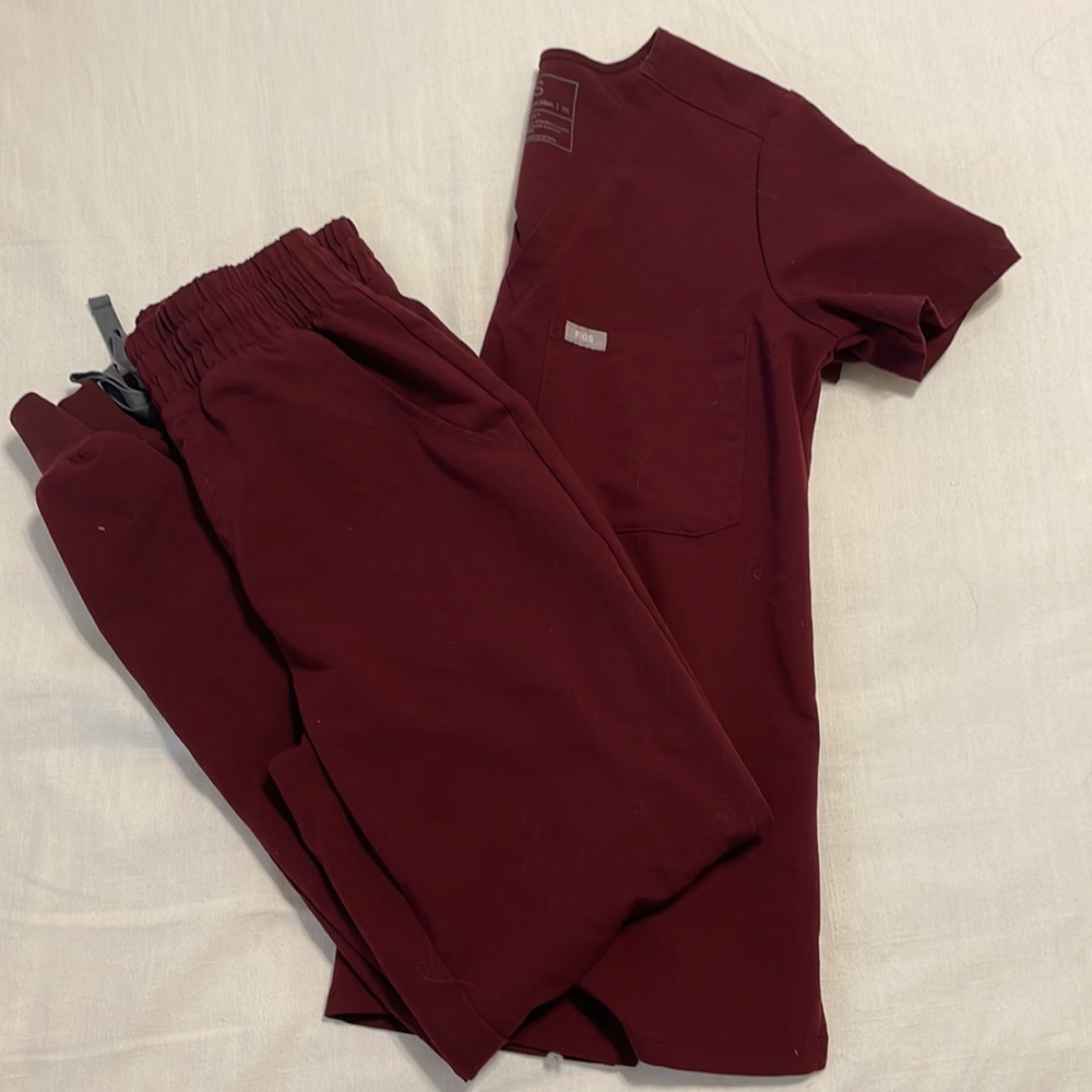 Maroon Figs Scrubs XS